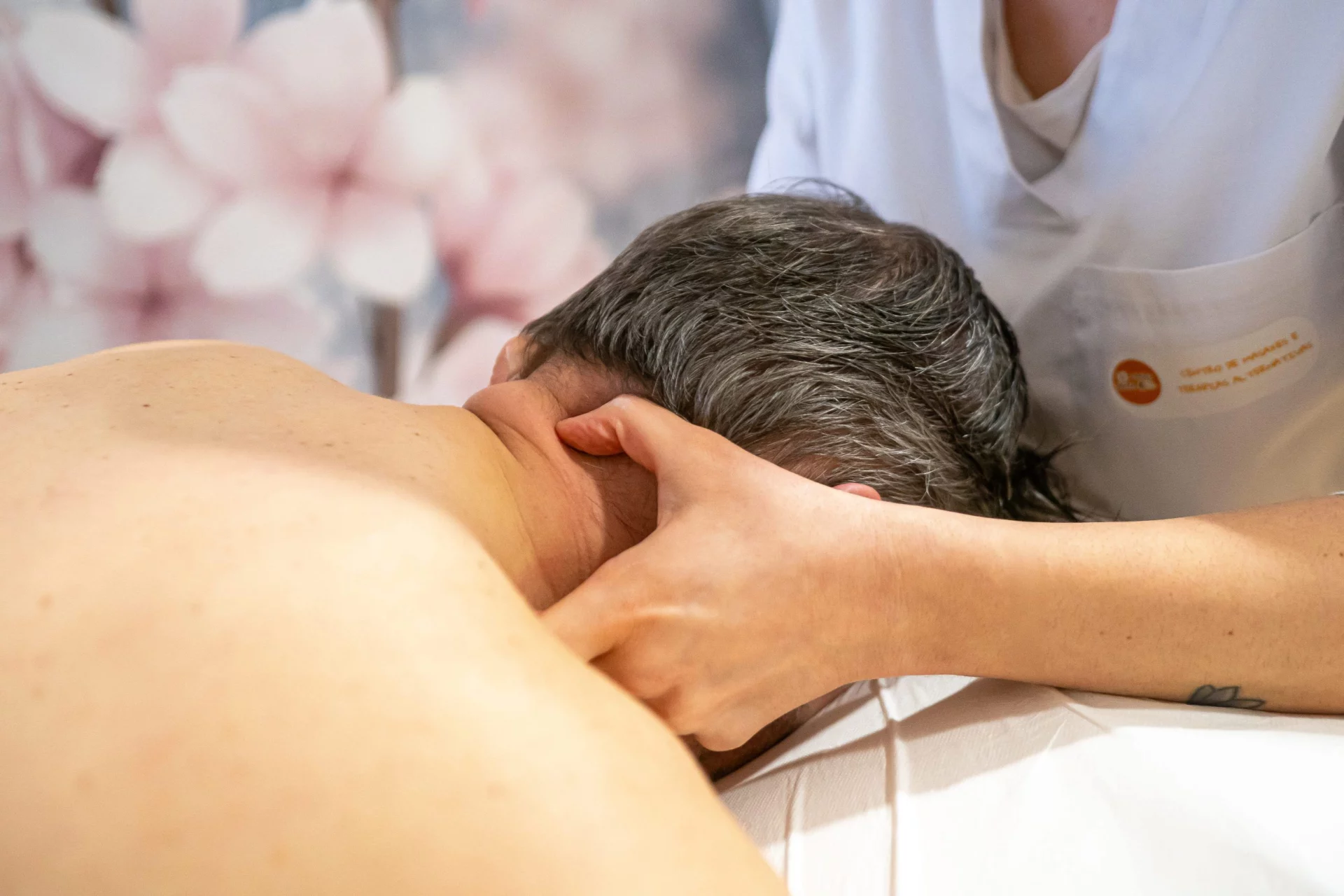 Masaje de cuello y cervicales