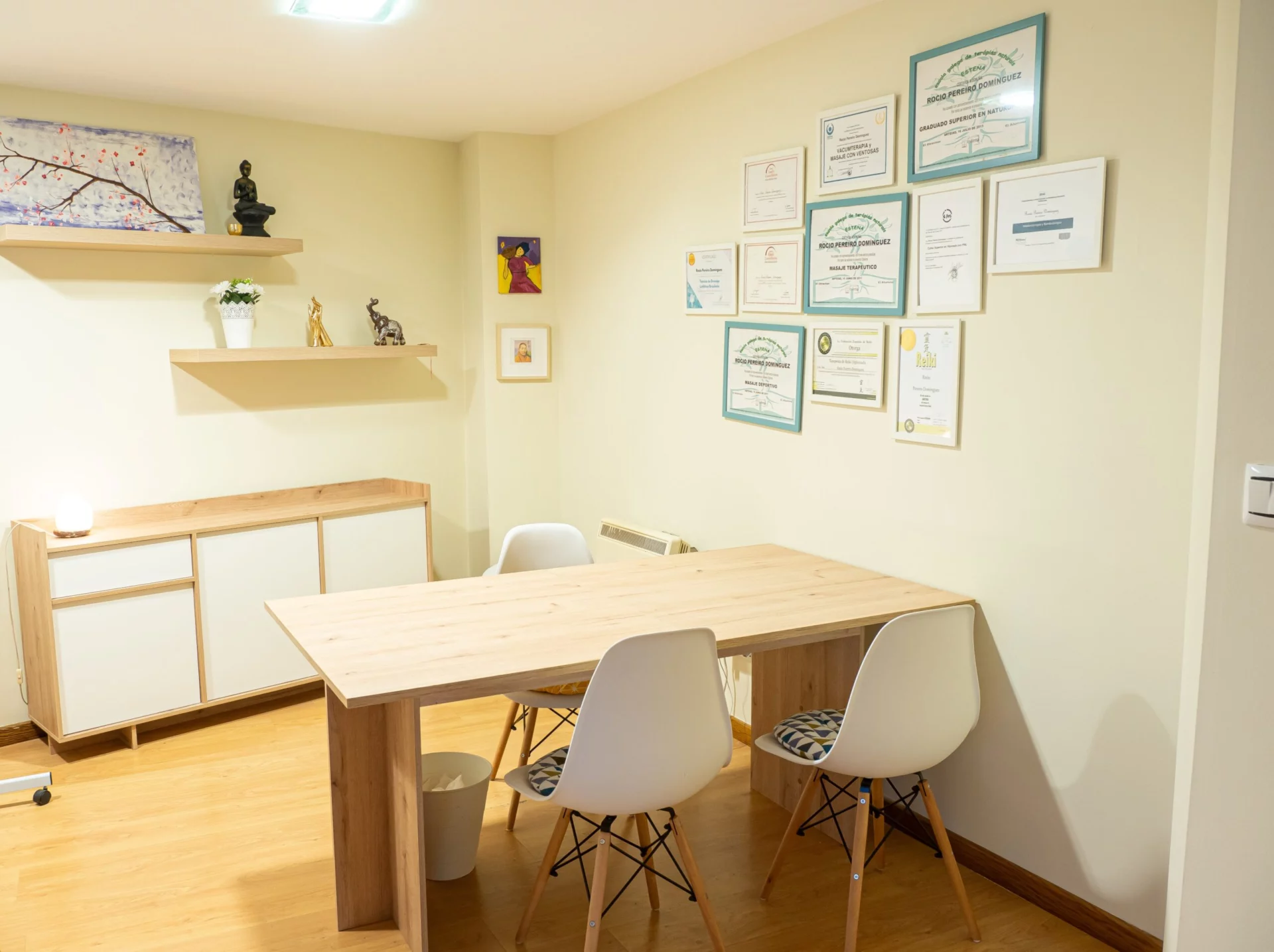 Sala de consulta de Magec Dania